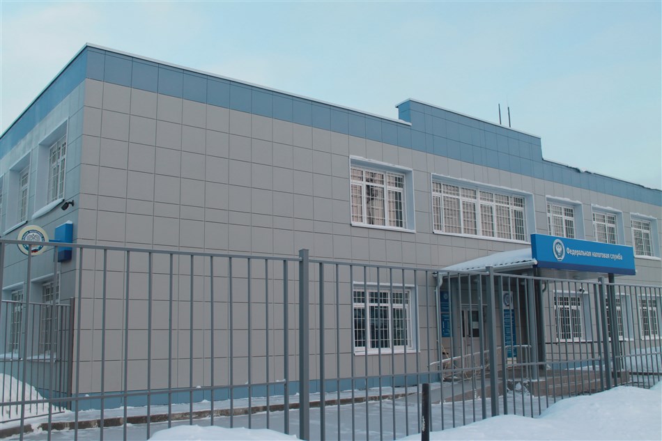 Вентилируемый фасад из керамогранитных плит для административного здания ИФНС